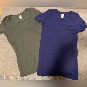 NWOT PINK Victoria’s Secret V-neck T-shirts